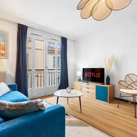 Apartment Renting - Philibert - Elegant Spacious Quiet Near The Port Free Parking *